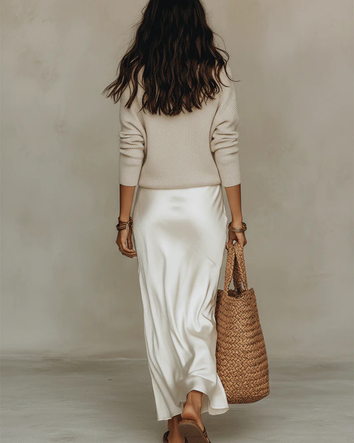 Catherine | Ensemble robe satinée et pull